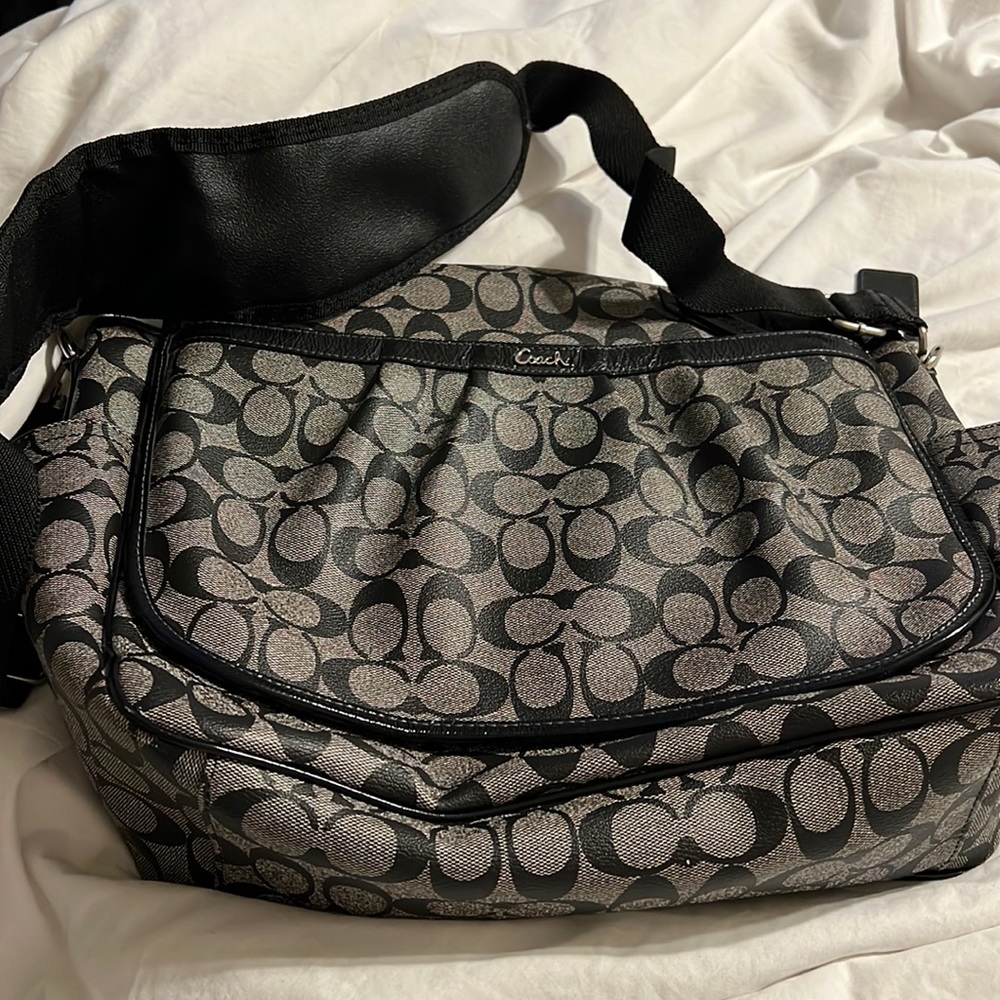 Multi use bag can be shoulder bag , laptop bag etc nwot vintage